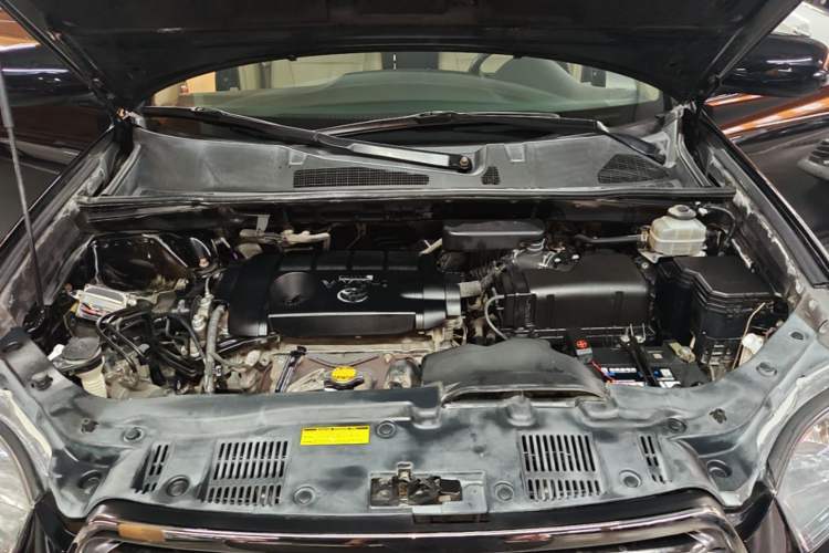Used Toyota Highlander 2009 2.7L Two-Wheel Drive 5-Seater Sport Edition Engine Bay