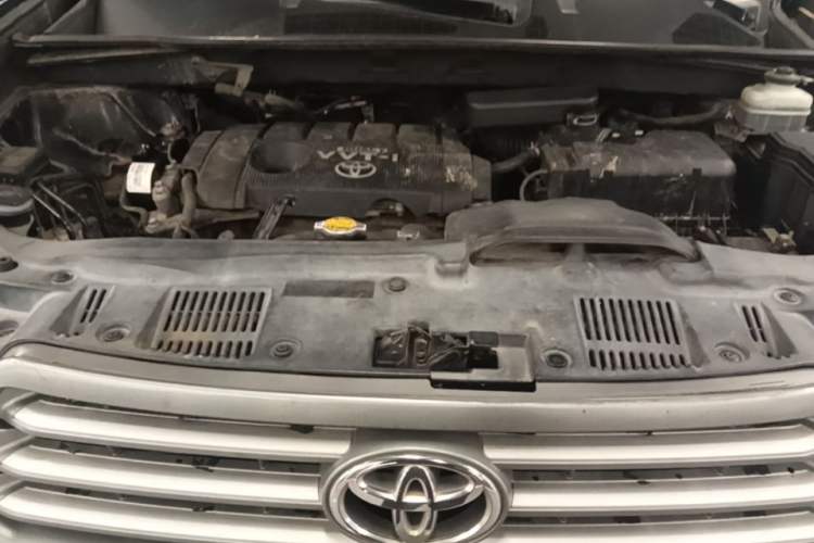 Used Toyota Highlander 2009 2.7L 2WD 7-Seater Elite Edition Engine Bay