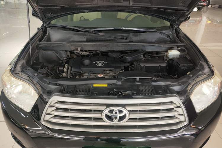 Used Toyota Highlander 2009 2.7L 2WD 7-Seater Elite Edition Engine Bay