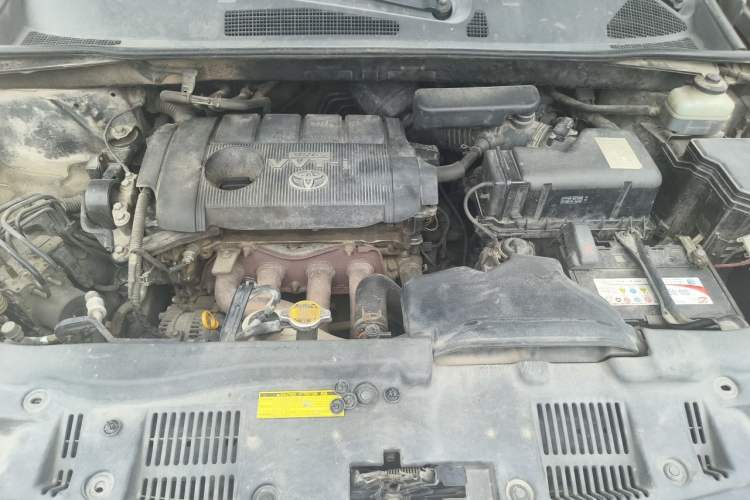 Used Toyota Highlander 2009 2.7L Two-Wheel Drive 5-Seater Sport Edition Engine Bay