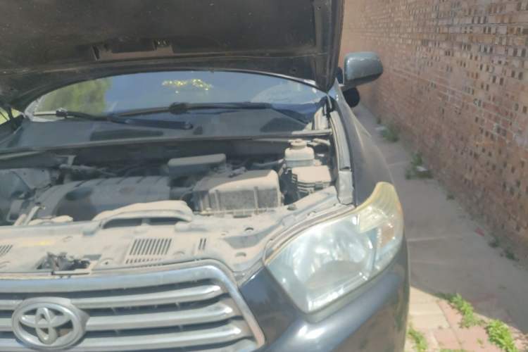 Used Toyota Highlander 2009 2.7L Two-Wheel Drive 7-Seater Luxury Edition Engine Bay Left