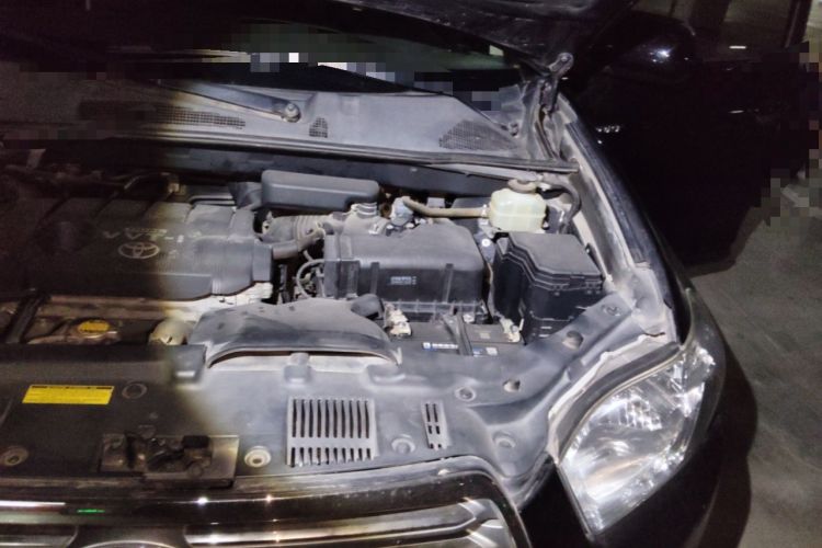 Used Toyota Highlander 2009 2.7L Two-Wheel Drive 7-Seater Luxury Edition Engine Bay Left