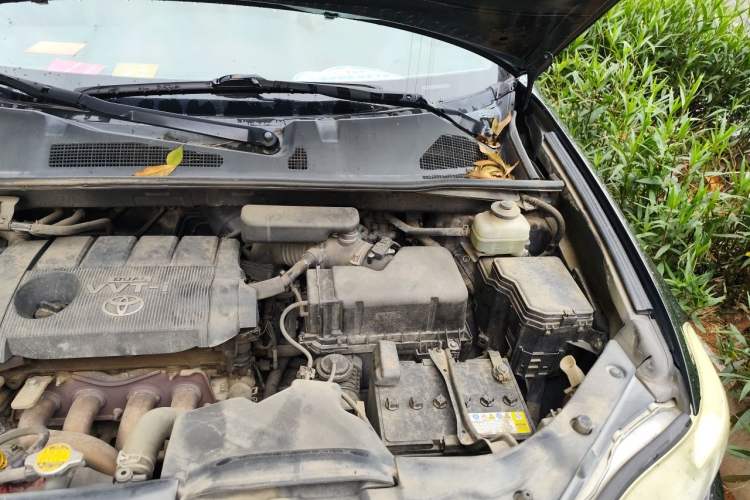 Used Toyota Highlander 2009 2.7L Two-Wheel Drive 5-Seater Sport Edition Engine Bay Left