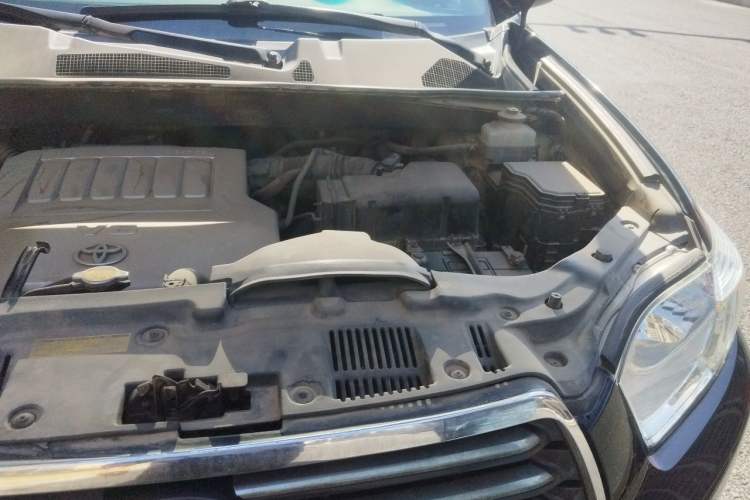 Used Toyota Highlander 2009 3.5L 4x4 7-Seater Elite Edition Engine Bay Left
