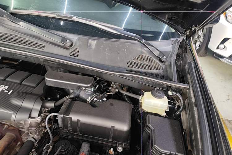 Used Toyota Highlander 2009 2.7L 2WD 5-Seater Elite Edition Engine Bay Left
