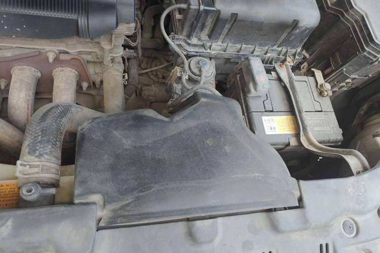 Used Toyota Highlander 2009 2.7L Two-Wheel Drive 7-Seater Luxury Edition Engine Bay Left