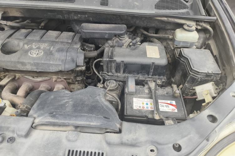 Used Toyota Highlander 2009 2.7L Two-Wheel Drive 5-Seater Sport Edition Engine Bay Left