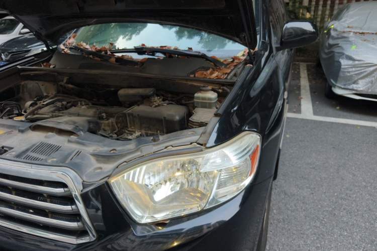 Used Toyota Highlander 2009 2.7L 2WD 5-Seater Elite Edition Engine Bay Left