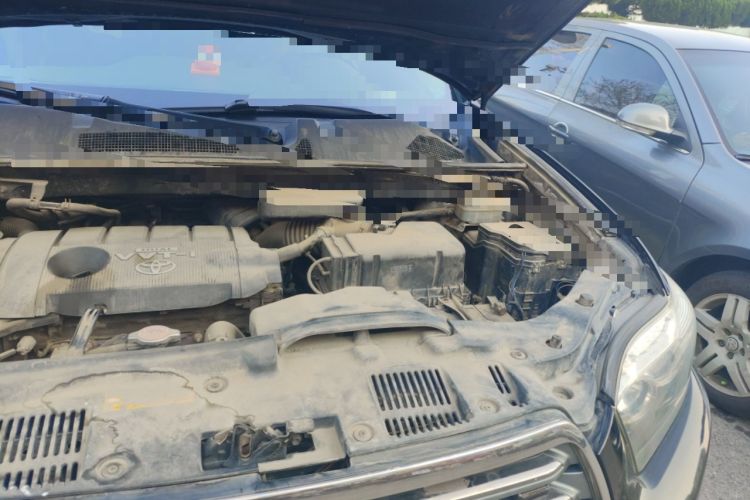 Used Toyota Highlander 2009 2.7L Two-Wheel Drive 7-Seater Luxury Edition Engine Bay Left