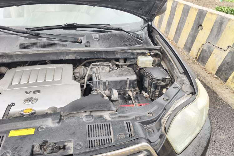 Used Toyota Highlander 2009 3.5L 4x4 7-Seater Luxury Edition Engine Bay Left