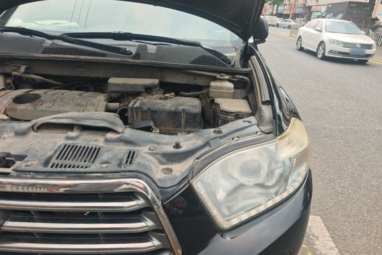 Used Toyota Highlander 2009 2.7L Two-Wheel Drive 7-Seater Luxury Edition Engine Bay Left