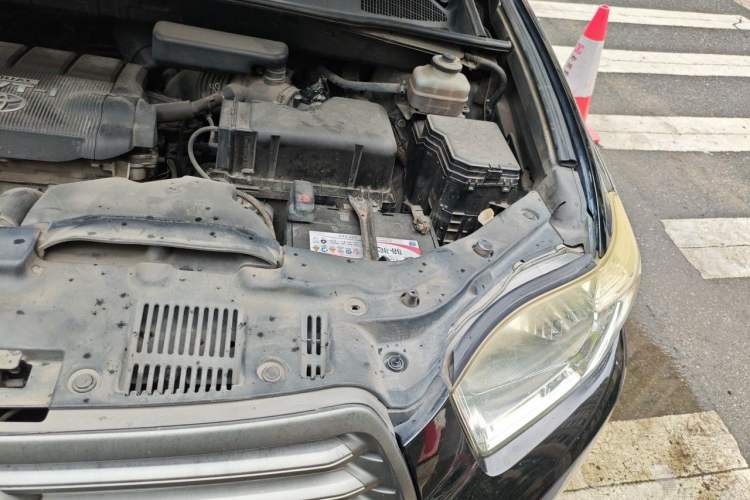 Used Toyota Highlander 2009 2.7L 2WD 5-Seater Elite Edition Engine Bay Left