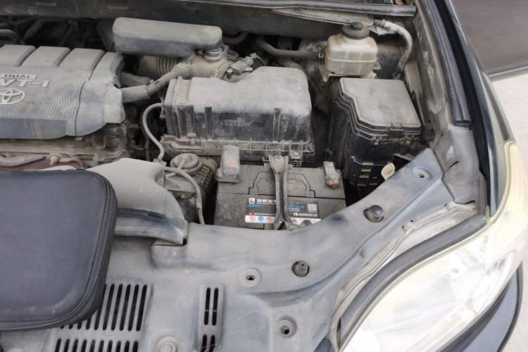 Used Toyota Highlander 2009 2.7L Two-Wheel Drive 7-Seater Supreme Edition Engine Bay Left