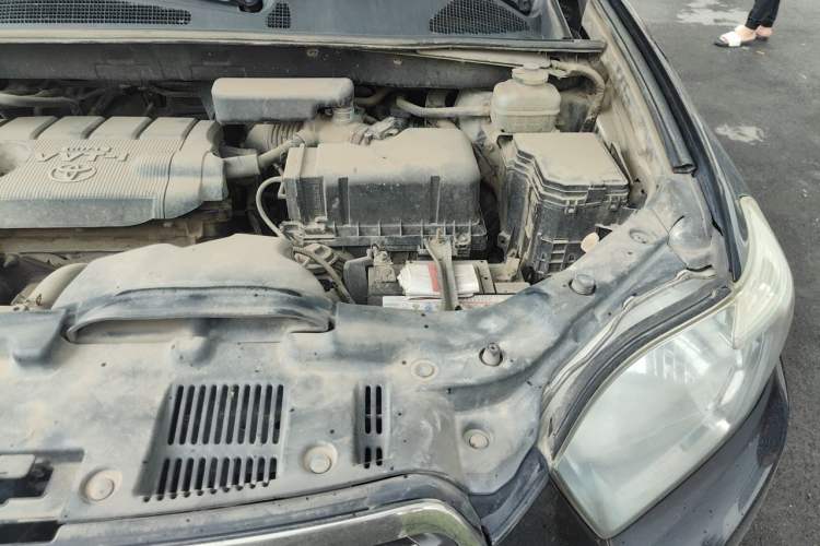 Used Toyota Highlander 2009 2.7L Two-Wheel Drive 7-Seater Luxury Edition Engine Bay Left