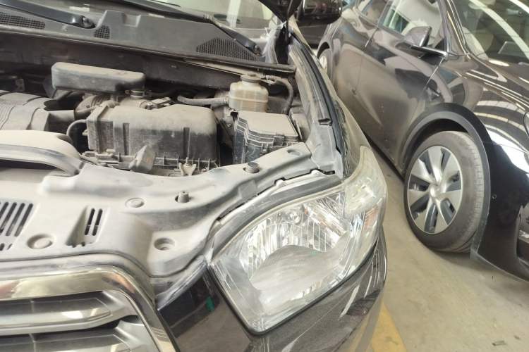 Used Toyota Highlander 2009 2.7L Two-Wheel Drive 7-Seater Luxury Edition Engine Bay Left