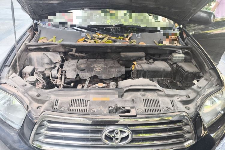Used Toyota Highlander 2009 2.7L Two-Wheel Drive 7-Seater Luxury Edition Engine Bay