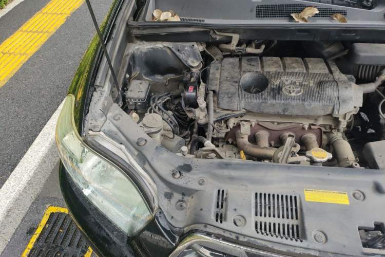 Used Toyota Highlander 2009 2.7L Two-Wheel Drive 7-Seater Luxury Edition Engine Bay Right