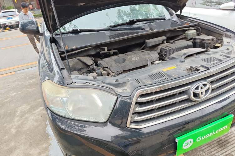 Used Toyota Highlander 2009 2.7L Two-Wheel Drive 7-Seater Luxury Edition Engine Bay Right