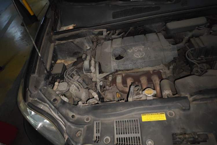 Used Toyota Highlander 2009 2.7L Two-Wheel Drive 7-Seater Luxury Edition Engine Bay Right