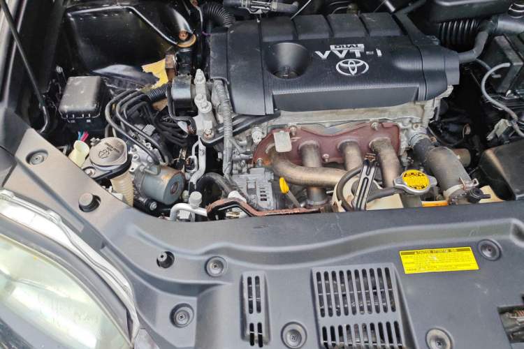 Used Toyota Highlander 2009 2.7L Two-Wheel Drive 7-Seater Luxury Edition Engine Bay Right