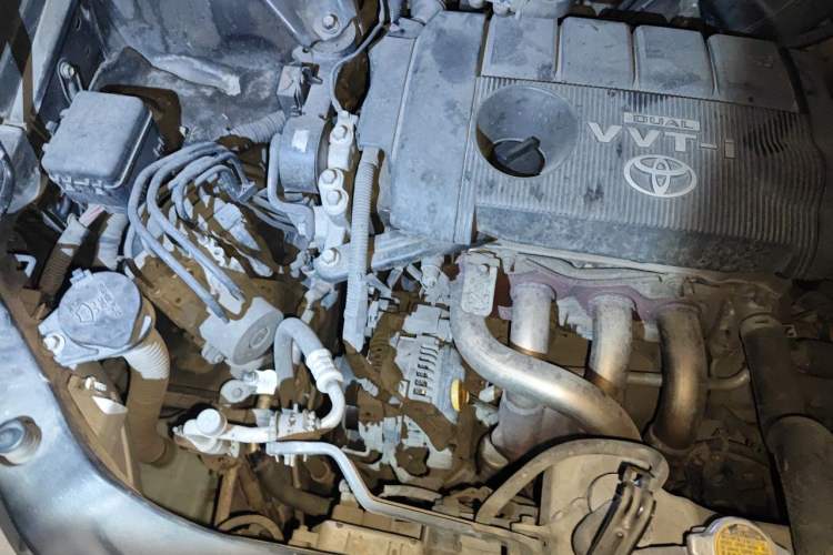 Used Toyota Highlander 2009 2.7L Two-Wheel Drive 7-Seater Luxury Edition Engine Bay Right