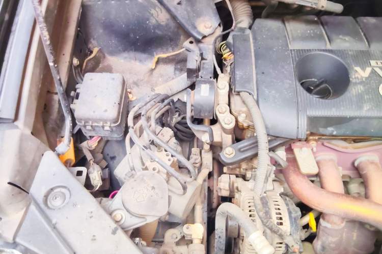 Used Toyota Highlander 2009 2.7L Two-Wheel Drive 7-Seater Supreme Edition Engine Bay Right