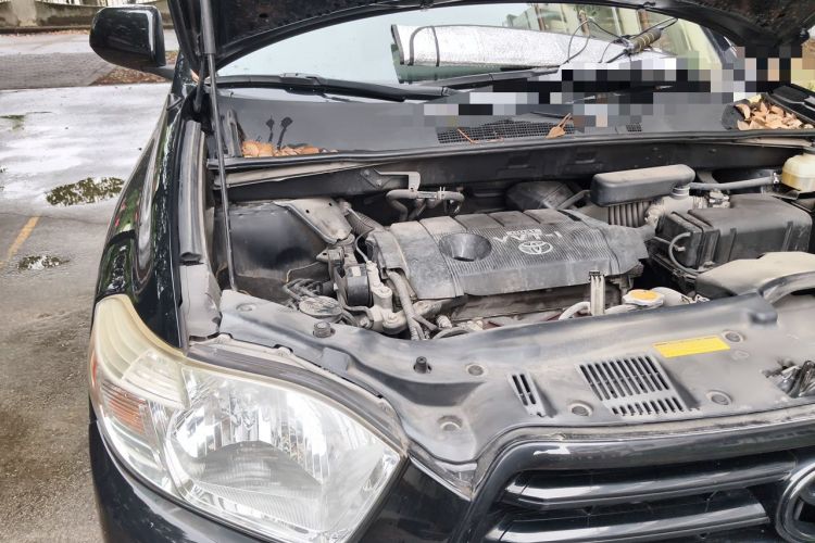 Used Toyota Highlander 2009 2.7L 2WD 5-Seater Elite Edition Engine Bay Right