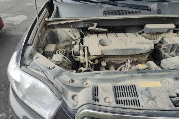 Used Toyota Highlander 2009 2.7L Two-Wheel Drive 7-Seater Luxury Edition Engine Bay Right