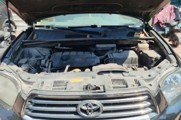 Used Toyota Highlander 2009 2.7L Two-Wheel Drive 7-Seater Luxury Edition Engine Bay