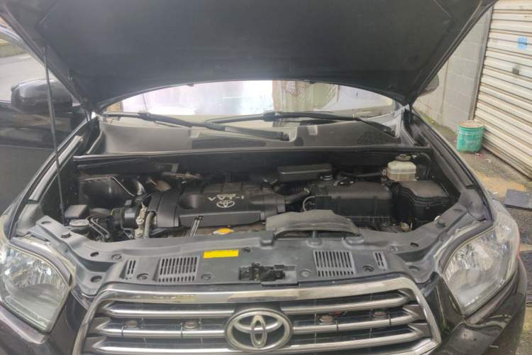 Used Toyota Highlander 2009 2.7L Two-Wheel Drive 7-Seater Luxury Navigation Edition Engine Bay