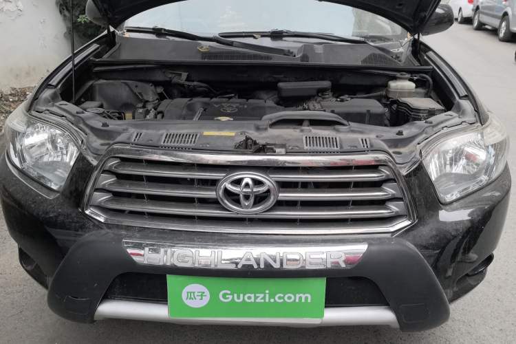 Used Toyota Highlander 2009 2.7L Two-Wheel Drive 7-Seater Luxury Edition Engine Bay