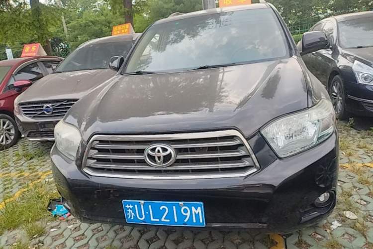 Used Toyota Highlander 2009 2.7L Two-Wheel Drive 7-Seater Luxury Edition Front