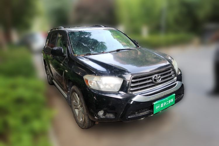 Used Toyota Highlander 2009 2.7L Two-Wheel Drive 7-Seater Luxury Edition Front Right 45 Deg