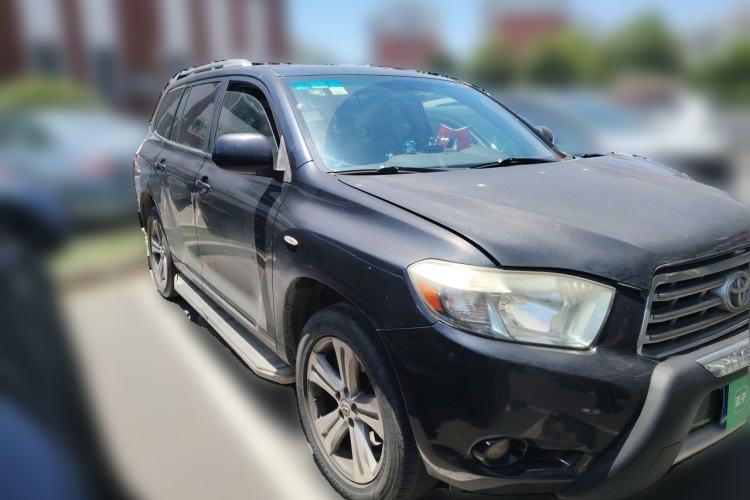 Used Toyota Highlander 2009 2.7L Two-Wheel Drive 5-Seater Sport Edition Front Right 45 Deg