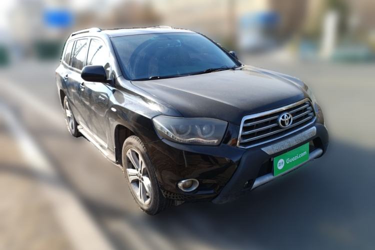 Used Toyota Highlander 2009 2.7L Two-Wheel Drive 7-Seater Luxury Edition Front Right 45 Deg