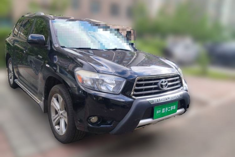 Used Toyota Highlander 2009 2.7L Two-Wheel Drive 7-Seater Luxury Edition Front Right 45 Deg