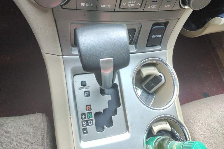 Used Toyota Highlander 2009 3.5L 4x4 7-Seater Luxury Edition Gear Lever