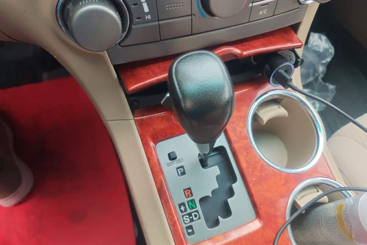 Used Toyota Highlander 2009 2.7L 2WD 5-Seater Elite Edition Gear Lever