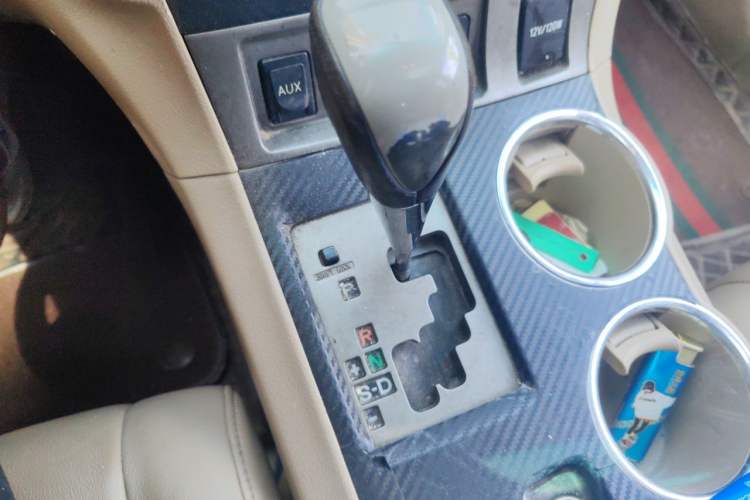 Used Toyota Highlander 2009 2.7L Two-Wheel Drive 7-Seater Luxury Edition Gear Lever