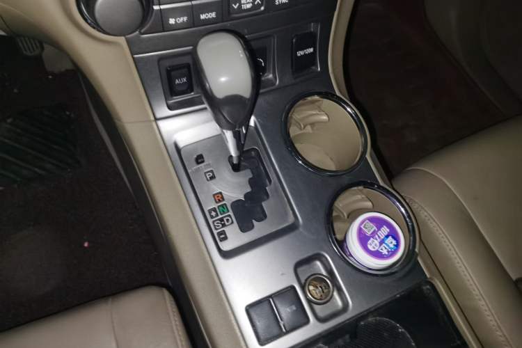 Used Toyota Highlander 2009 2.7L Two-Wheel Drive 7-Seater Luxury Navigation Edition Gear Lever