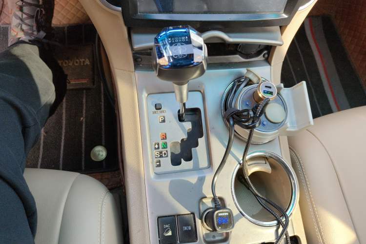 Used Toyota Highlander 2009 3.5L 4x4 7-Seater Elite Edition Gear Lever