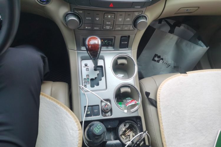 Used Toyota Highlander 2009 3.5L 4x4 7-Seater Luxury Edition Gear Lever