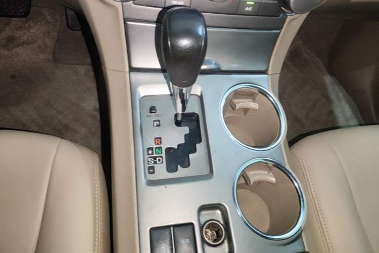 Used Toyota Highlander 2009 2.7L 2WD 7-Seater Elite Edition Gear Lever