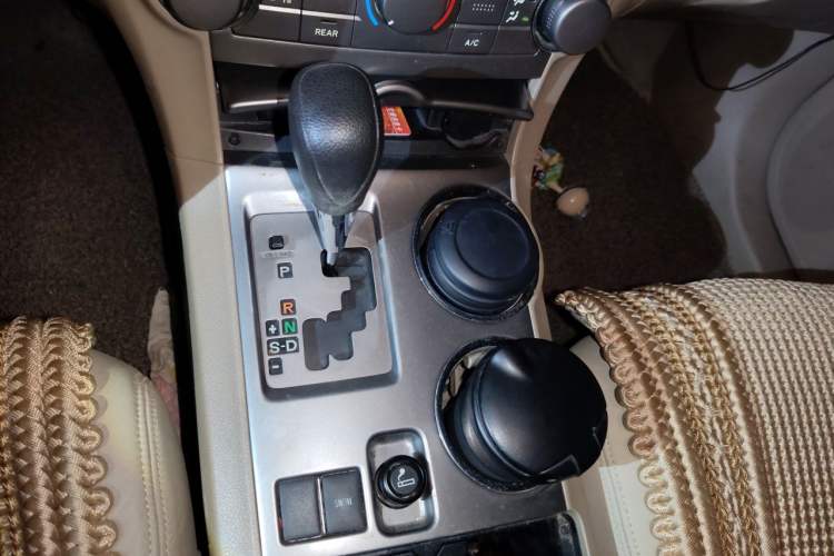 Used Toyota Highlander 2009 2.7L 2WD 7-Seater Elite Edition Gear Lever