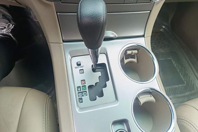 Used Toyota Highlander 2009 2.7L 2WD 7-Seater Elite Edition Gear Lever