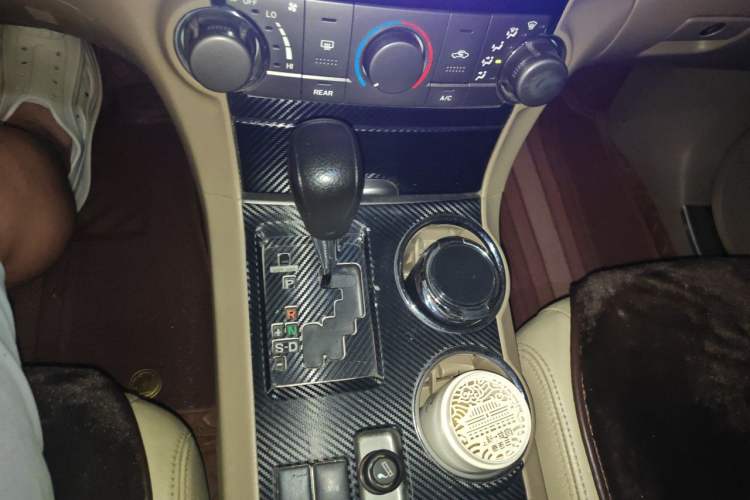 Used Toyota Highlander 2009 2.7L 2WD 7-Seater Elite Edition Gear Lever