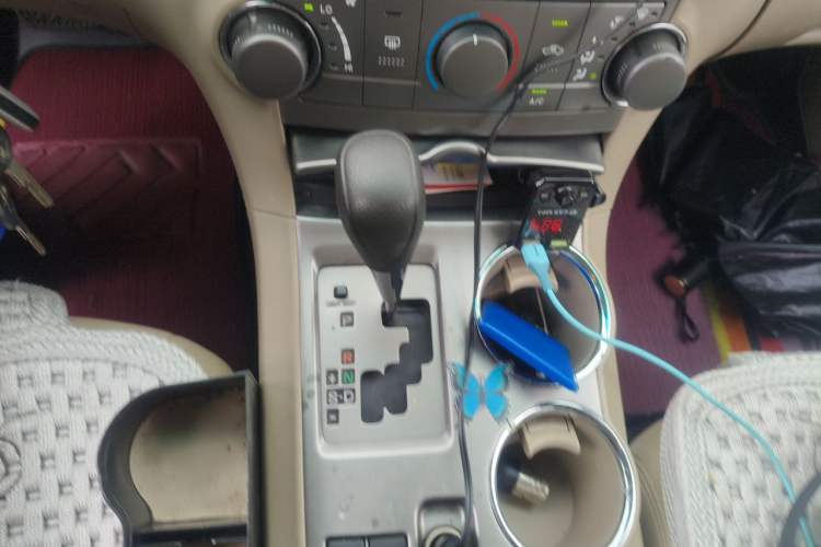 Used Toyota Highlander 2009 2.7L 2WD 5-Seater Elite Edition Gear Lever