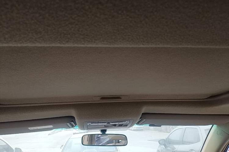 Used Toyota Highlander 2009 2.7L Two-Wheel Drive 7-Seater Luxury Edition Headliner