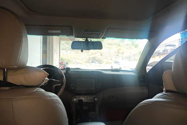Used Toyota Highlander 2009 2.7L Two-Wheel Drive 7-Seater Luxury Edition Headliner