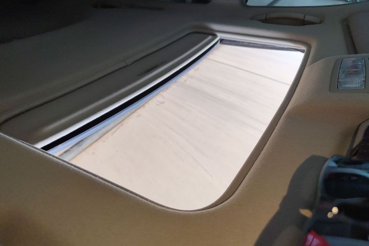 Used Toyota Highlander 2009 3.5L 4x4 7-Seater Luxury Edition Headliner